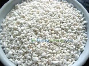 專業供應珍珠巖產品 大量批發膨脹珍珠巖與珍珠巖保溫磚，助力建筑建材行業